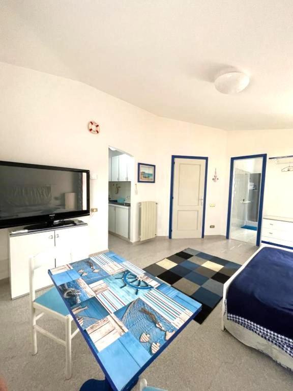 Hotel Imperia85 Lt Olbia Exterior foto